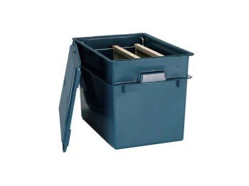 Art.30 Cassa raccogli favi Casagrande in plastica alimentare con coperchio